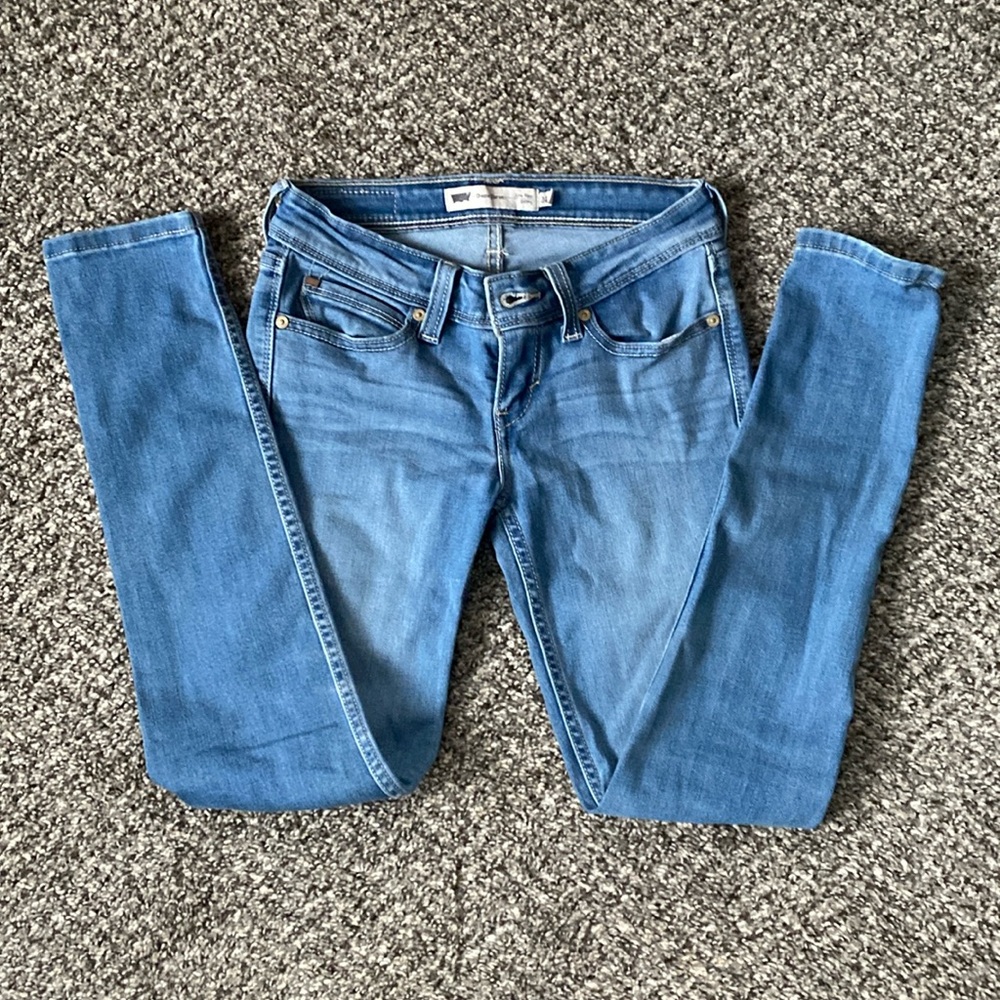 Levi’s Demi Curve Low Rise Skinny Jeans